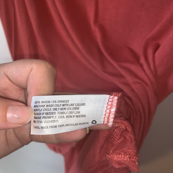 Mossimo tee - Picture 6 of 6